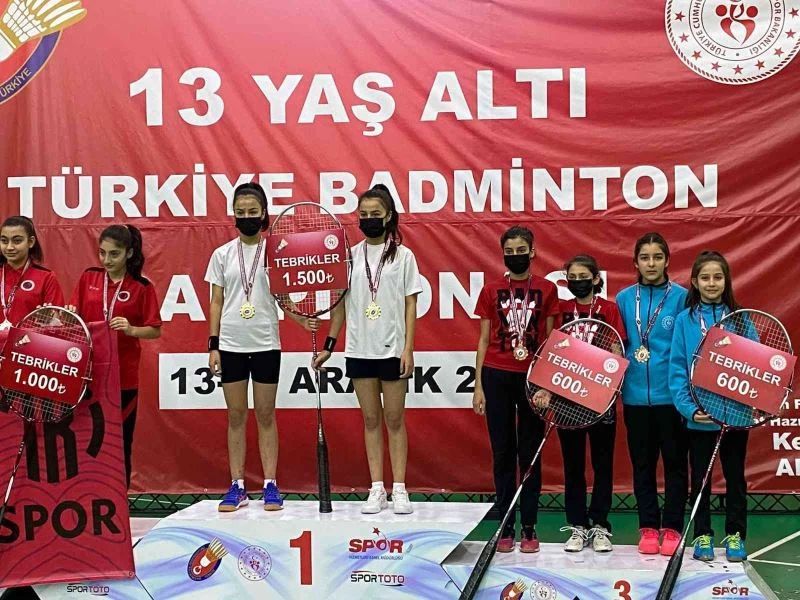 Kayserili sporcu Badminton’da Türkiye üçüncüsü oldu