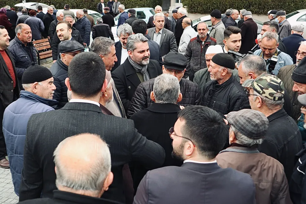 AK Parti İl Başkanı Fatih Üzüm ve Büyükşehir Belediye Başkanı Memduh Büyükkılıç İldem Bölgesinde Vatandaşlar ile Buluştu.