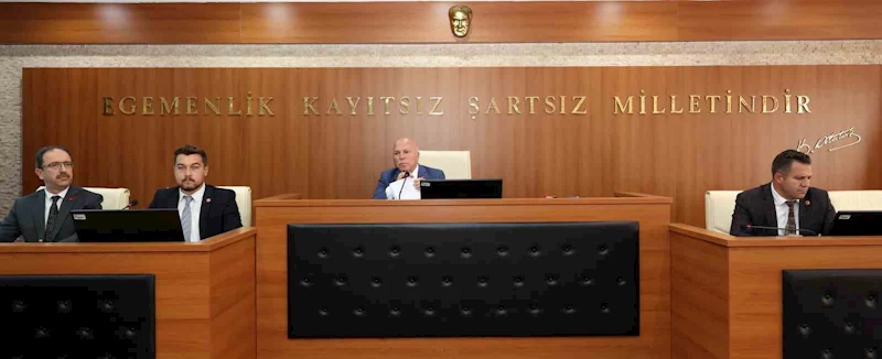 Erzurum Büyükşehir Belediyesi’nin yeni dönemdeki meclisi toplandı
