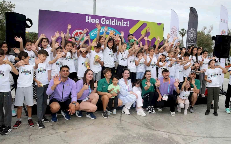 ’Çocuk Atletizm Şenliği’ Antalya’da yapıldı

