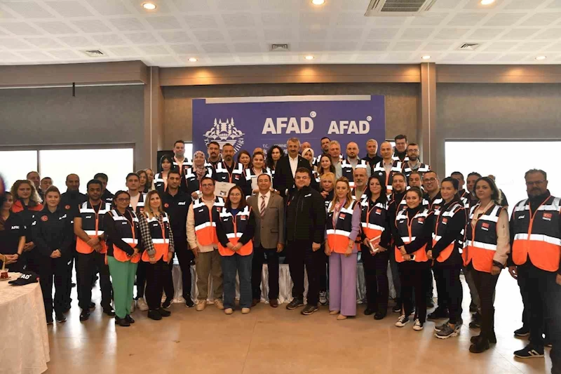Edirne’de AFAD gönüllüleri sertifikalarını aldı
