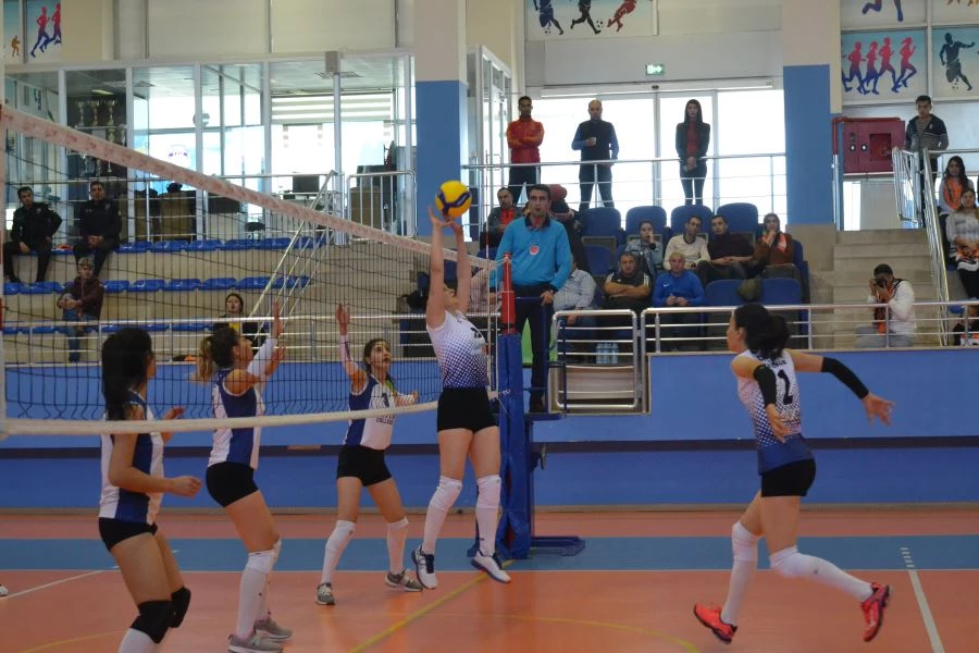KAYSERİ OSB SPOR, İLK YARIYI NAMAĞLUP TAMAMLADI