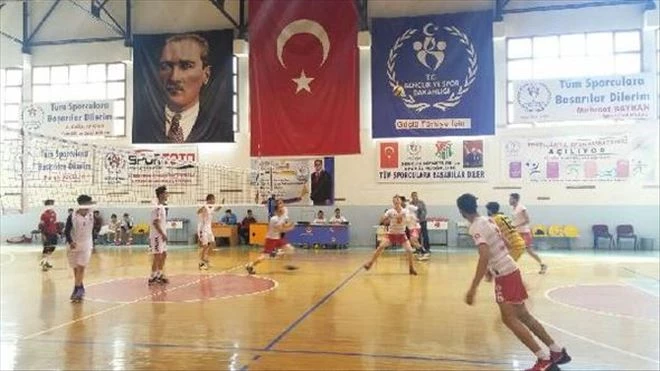 SAHRA GALİP ÖZSAN ORTAOKULU HENTBOL TAKIMI