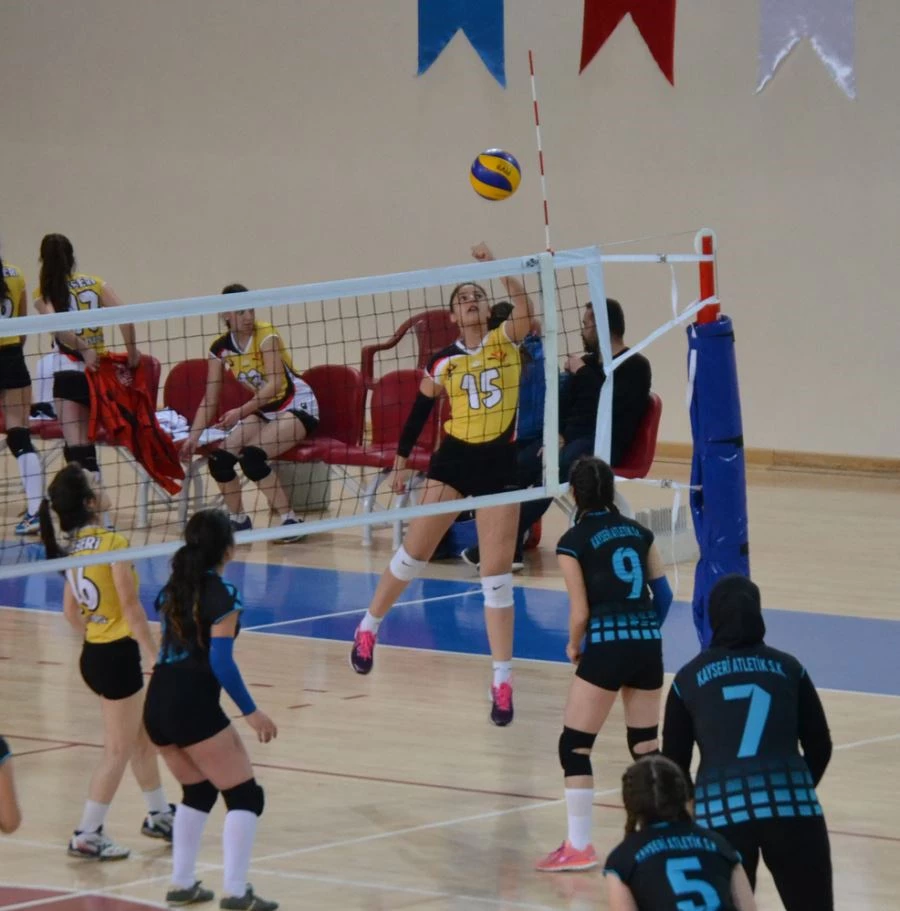 VOLEYBOL MÜSABAKALARI DA ERTELENDİ