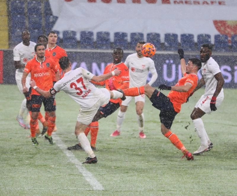 Sivasspor yenilmezlik serisini 4 maça çıkardı