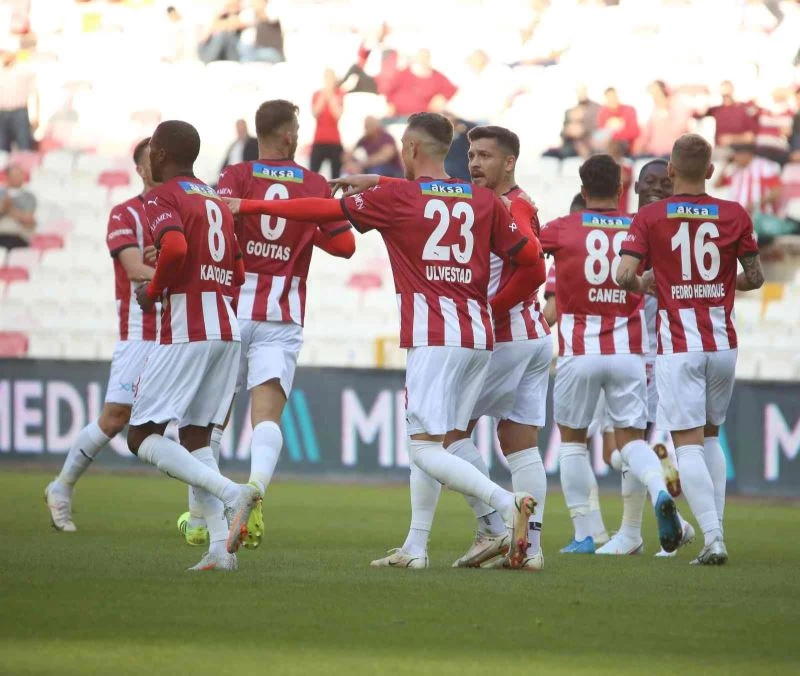 Sivasspor’da, zorlu Adana Demirspor maçı öncesi 3 eksik
