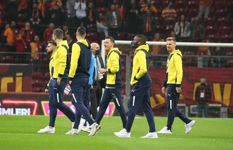 Galatasaray- Fenerbahçe ilk yarı özeti 