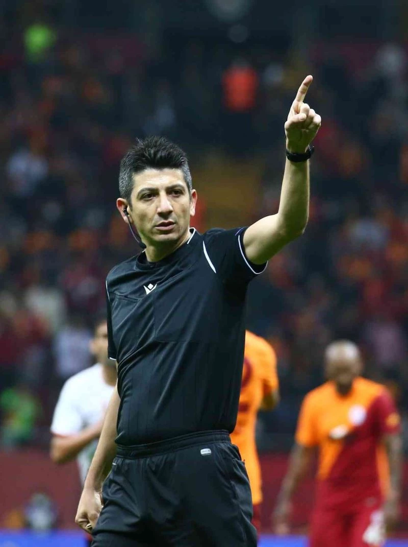 Çaykur Rizespor - Kayserispor maçını yönetecek hakem belli oldu