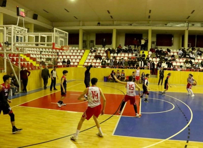 Sivas’ta “Okullar arası basketbol” müsabakaları düzenlendi