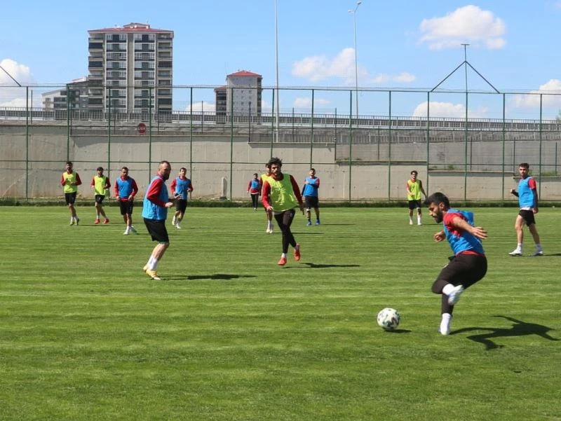 Sivas Belediyespor, Tarsus maçı hazırlıklarını tamamladı 