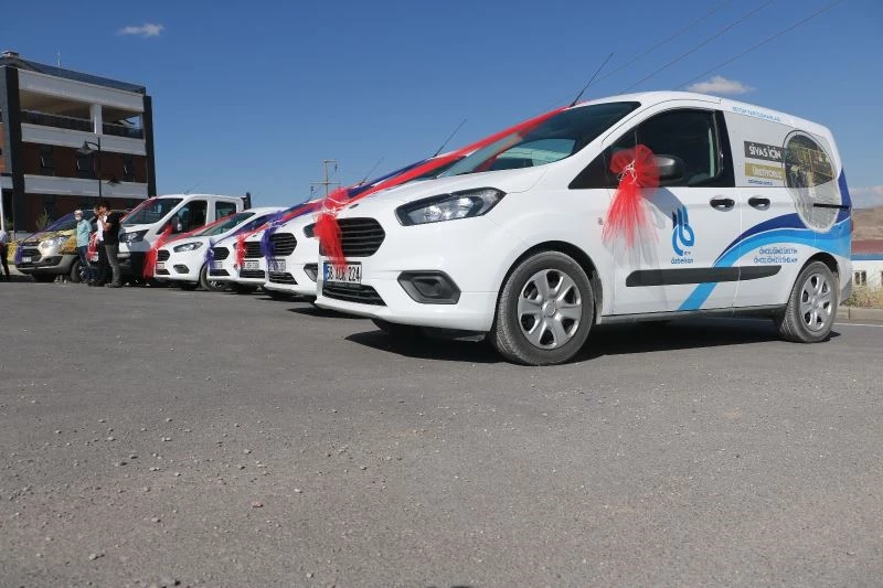 Sivas Belediyesine 14 yeni araç 