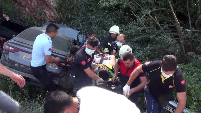Yozgat’ta meydana gelen trafik kazasında 1 kişi hayatını kaybetti 4 kişi yaralandı
