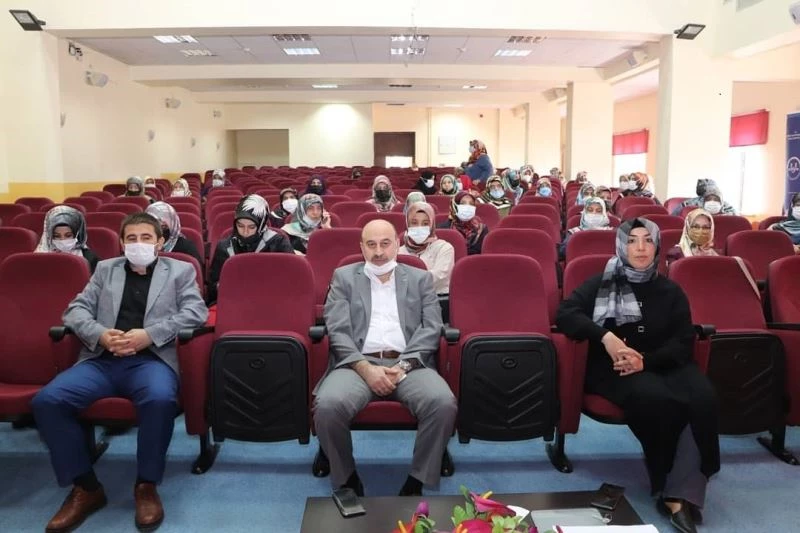 Sivas’ta Kur’an kursu öğreticilerine yönelik toplantı düzenlendi