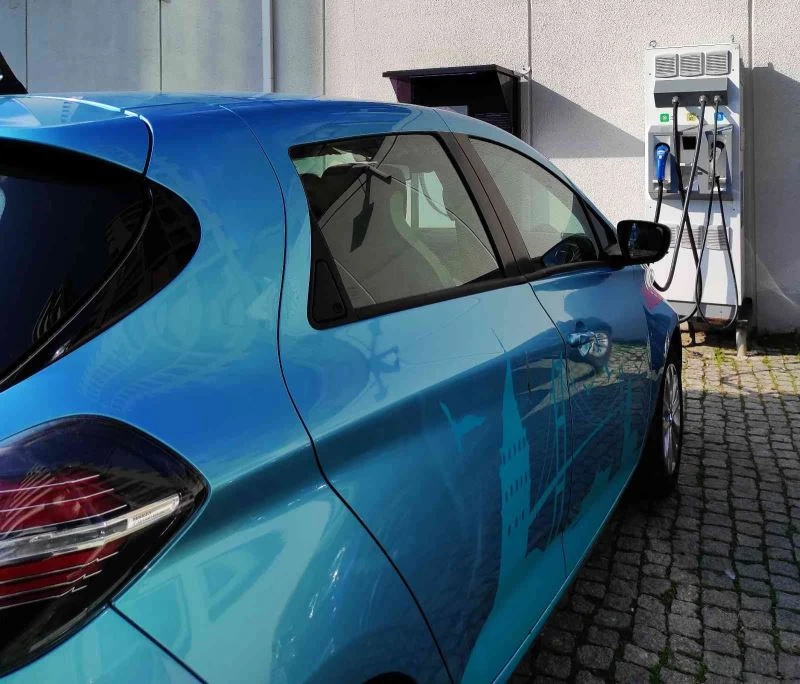 Türkiye’de elektrikli araç şarj istasyonlarının sayıları artıyor