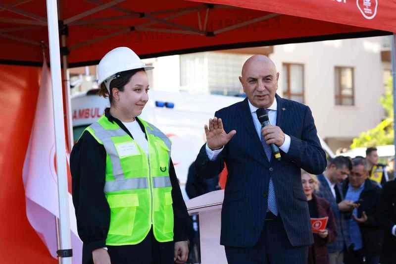 Keçiören’de Atapark Mahallesi aile sağlığı merkezi ve mahalle konağının temelleri atıldı