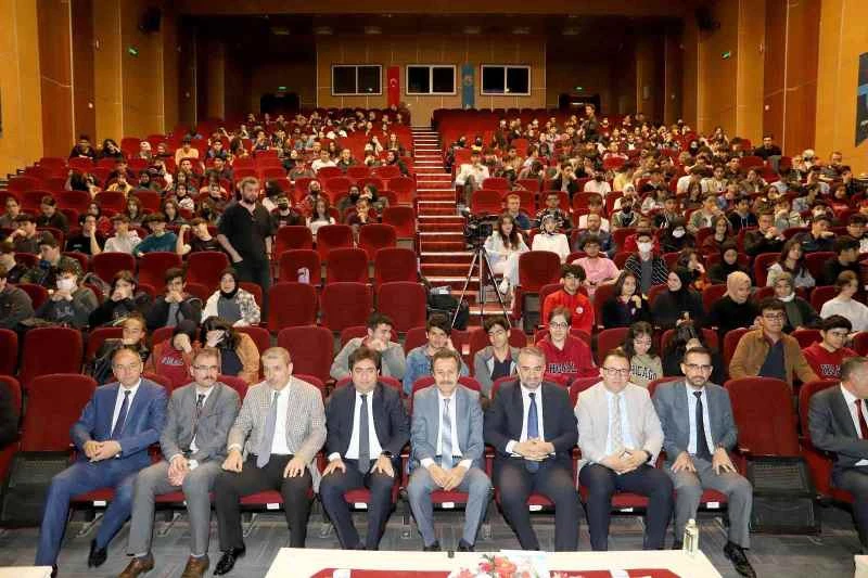Öğrencilere mühendislik meslekleri tanıtımı yapıldı