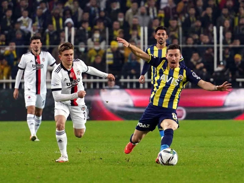 Fenerbahçe, derbi mücadelesinde Beşiktaş ile karşılaşacak