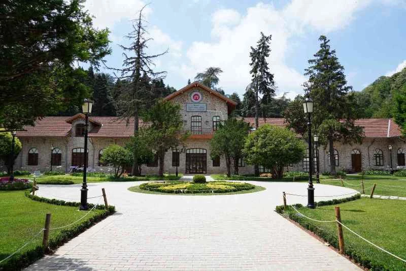 Bahçesi atölyesi ile bayram tatilinin gözdesi Beykoz Cam Billur Müzesi ziyaretçilerini bekliyor