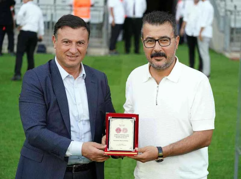 Ümraniyespor: 0 - Antalyaspor: 0 (İlk yarı)