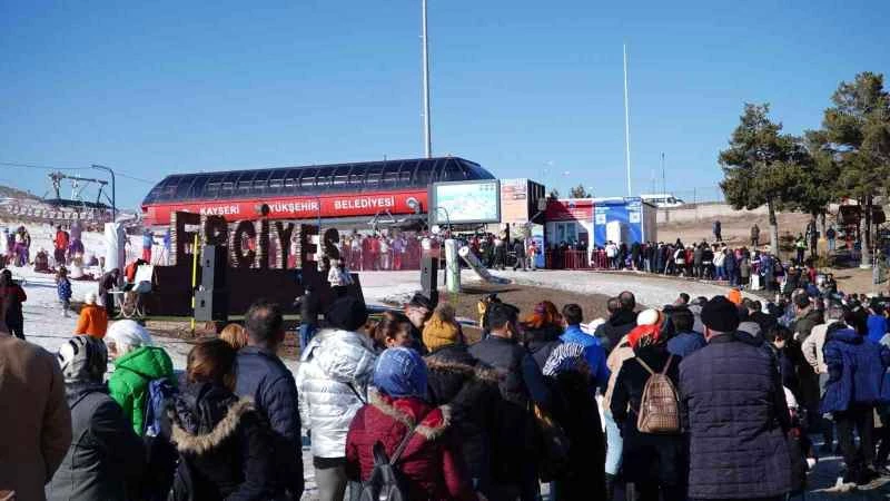 Erciyes hafta sonu 100 bin misafir ağırladı