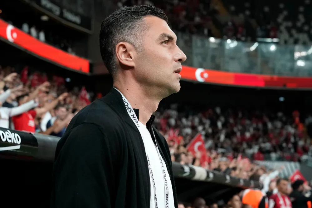 Beşiktaş’ta Burak Yılmaz dönemi sona erdi