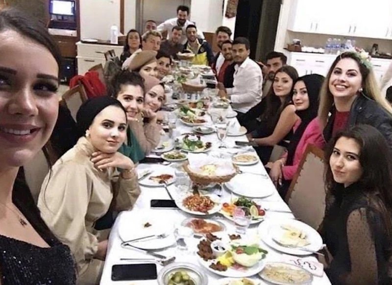 “Şampiyonlar Ligi” fotoğrafında bulunan 15 kişi hakkında yurt dışına çıkış yasağı
