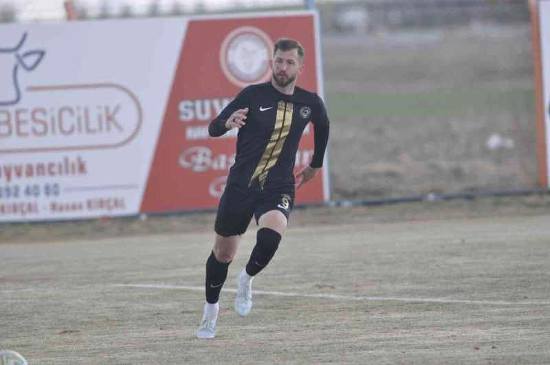 Talasgücü forveti Akın Arıcan, 4 gol ile takımını galibiyete taşıdı