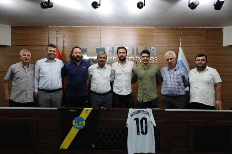 Hacılar Erciyesspor oyuncular ile sözleşme yeniledi