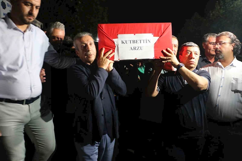 Eski bakan Kutbettin Arzu, memleketi Diyarbakır’da son yolculuğuna uğurlandı
