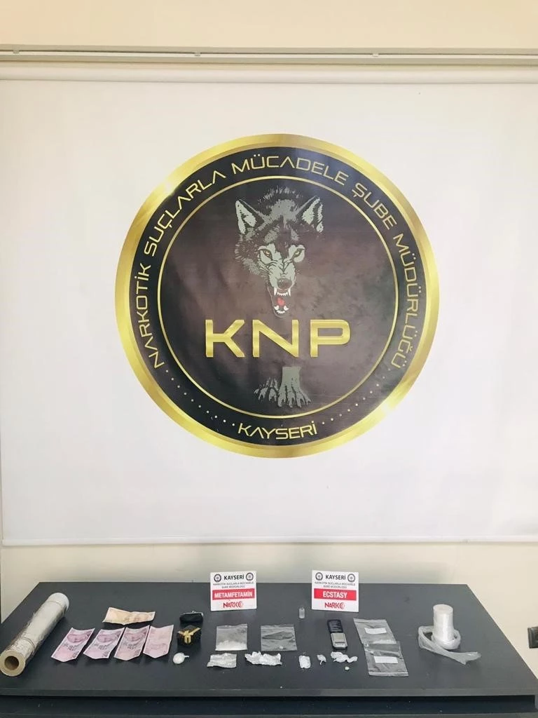 Narkotik Operasyonu: 2 Gözaltı
