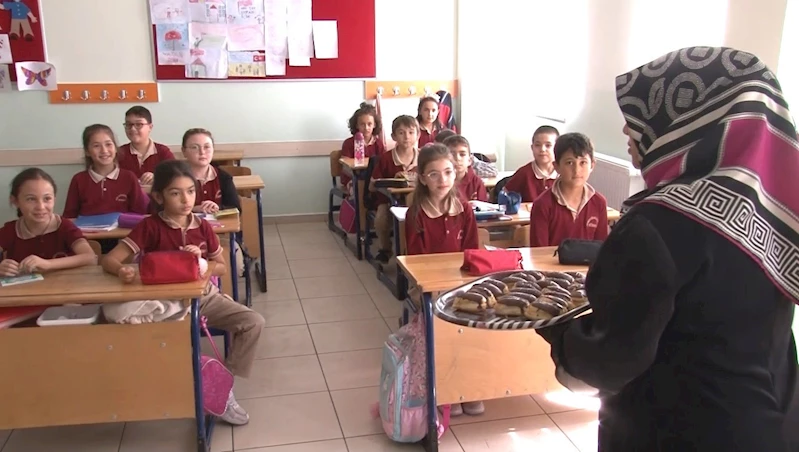 Birlik Vakfından Mevlit Kandili programı
