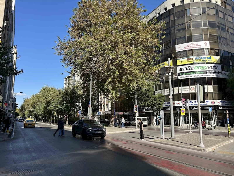 İzmir Karaburun açıklarında 4,0 büyüklüğünde deprem
