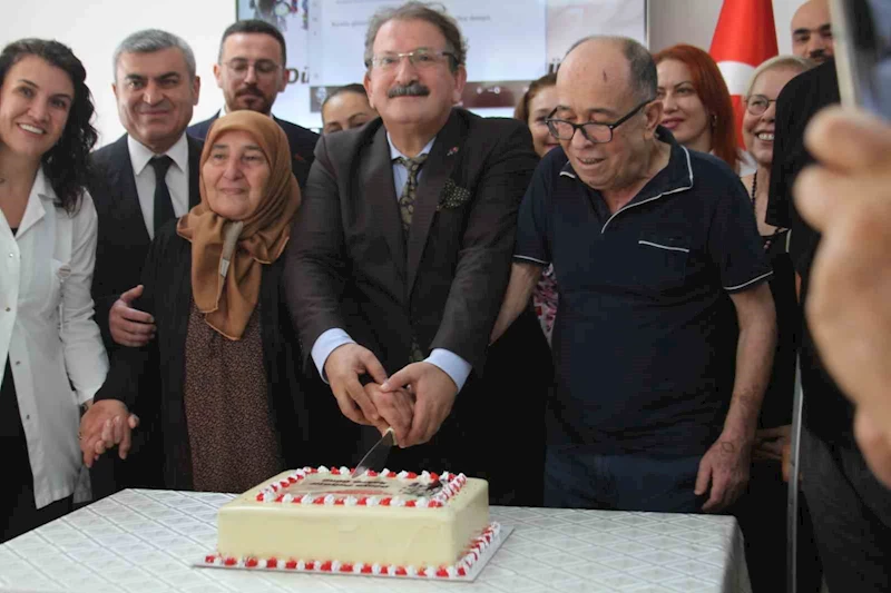 Palyatif Bakım Kliniğinde yatan hasta ve hasta yakınları için özel moral etkinliği
