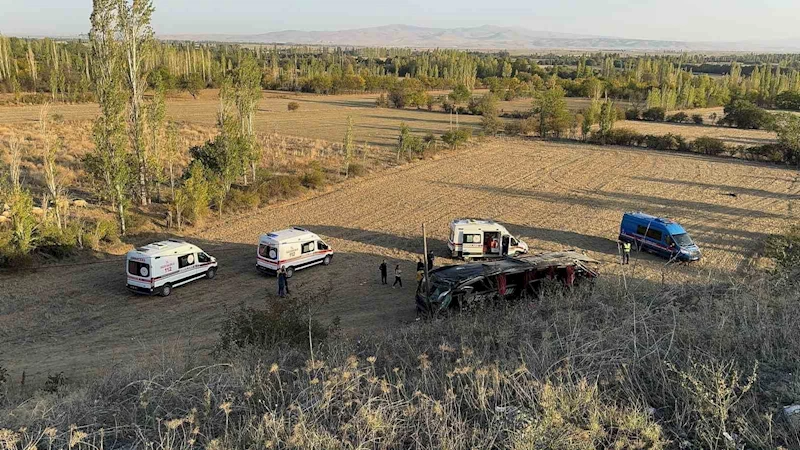 Otobüs kazasından acı haber geldi, yaralılardan biri hayatını kaybetti
