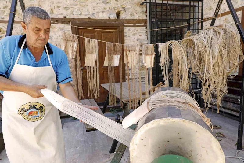 İpekle muz lifi buluştu, yeni kumaş elde edildi
