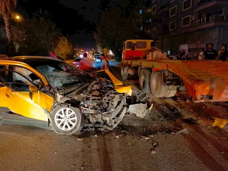 Antalya’da zincirleme kaza: 1 yaralı
