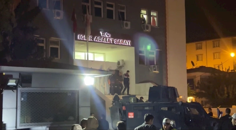 13 polisin şehit edildiği terör saldırısı ile ilgili gözaltına alınan 8 şüpheliden 2’sine 13 kez ağırlaştırılmış müebbet istemi
