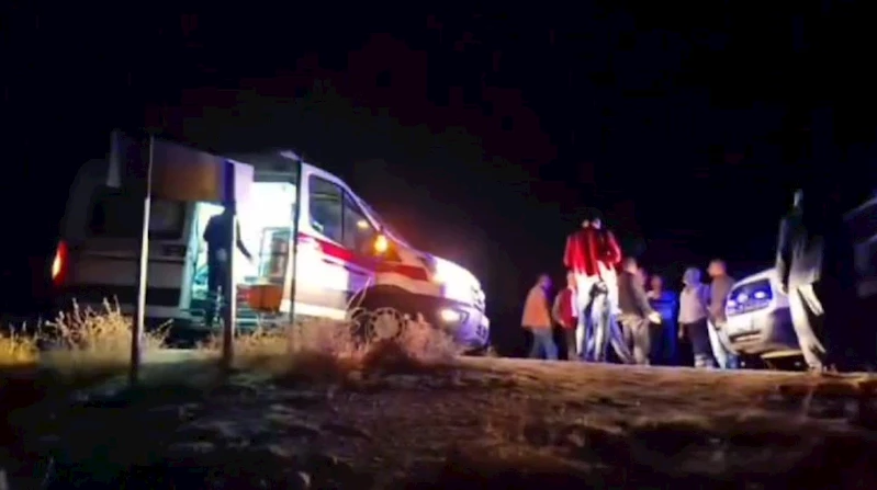 Tunceli’de otomobil şarampole uçtu: 3 yaralı
