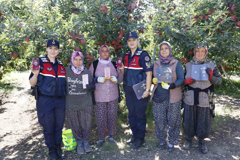 Jandarma ekipleri işçilere yönelik farkındalık eğitimi gerçekleştirdi
