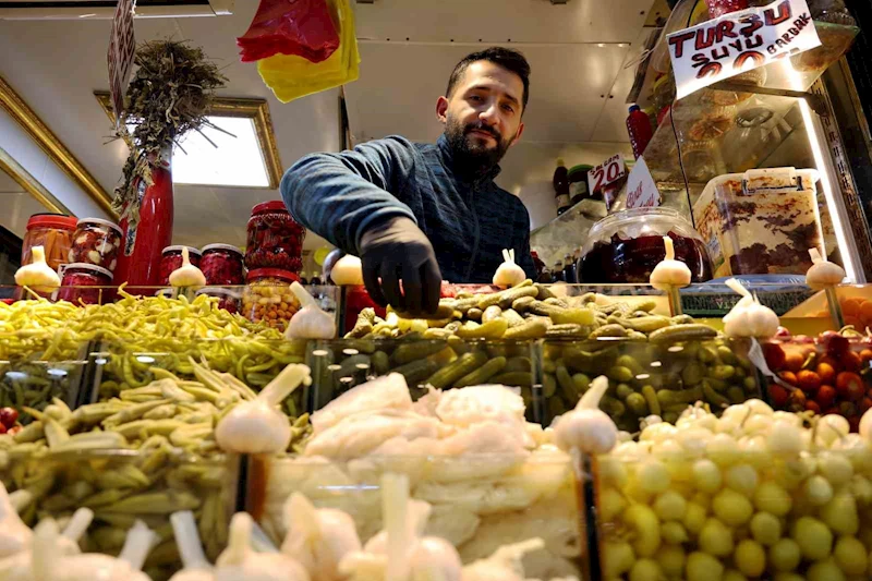 Sofraların vazgeçilmezi tezgâhlardaki yerini aldı
