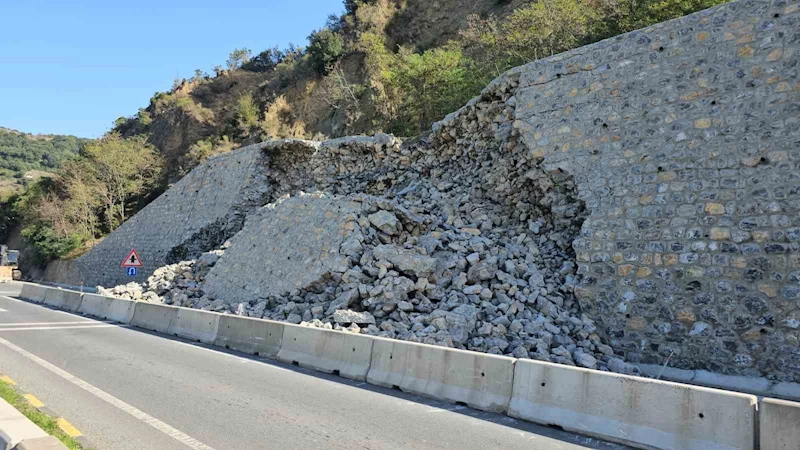 Heyelanın büyüklüğü gün ağarınca ortaya çıktı
