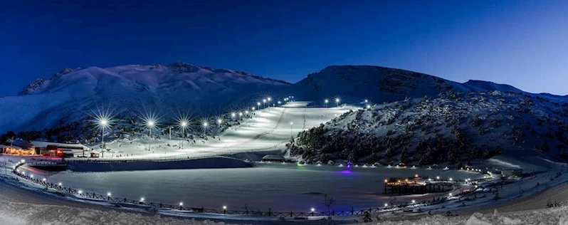 Son 1 yılda adından sıkça söz ettiren Ergan Dağı Kayak Merkezi şimdi de yeni otel projesi ile gündeme oturdu
