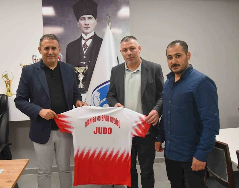 Yunusemre Belediyespor ile Manisa 45 Spor Kulübünden ortak proje
