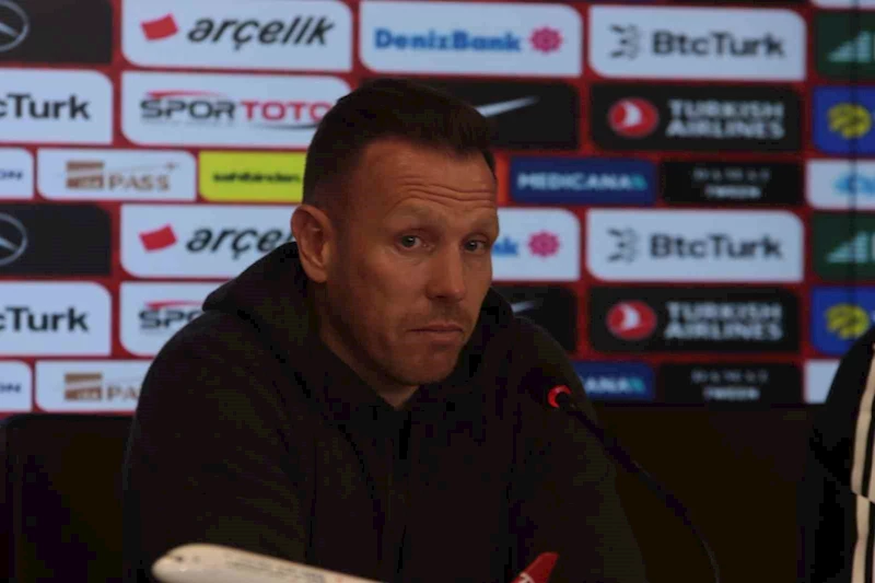 Craig Bellamy: “Benim ve oyuncularımın gelişmesi gerekiyor”
