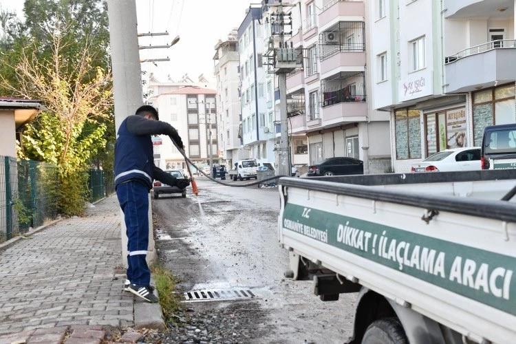 Osmaniye’de rögarlarda ilaçlama çalışması
