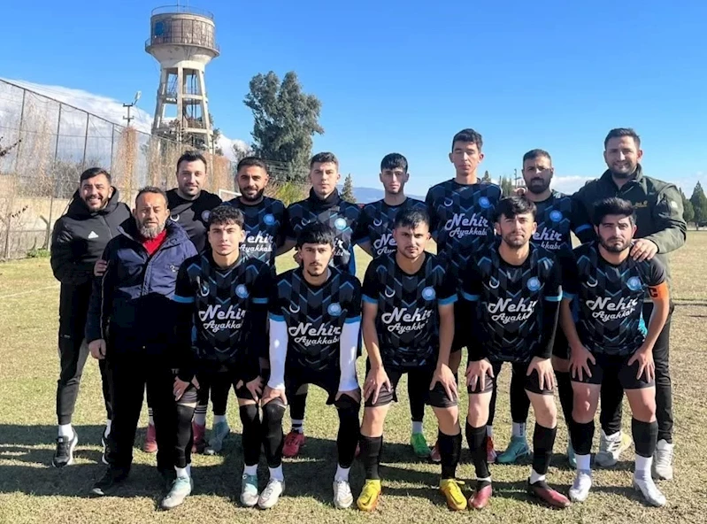 İmam Hatipliler Gençlikspor devreye namağlup lider girdi
