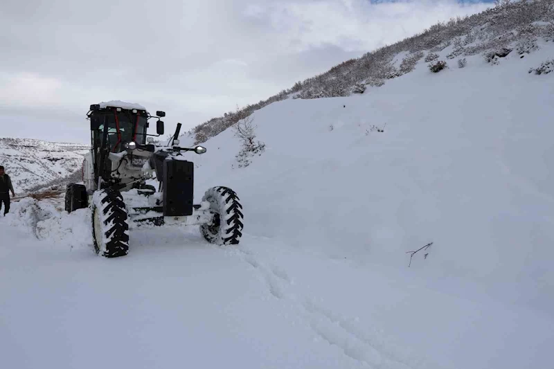 Bingöl’de kar nedeni ile 88 köy yolu ulaşıma kapandı
