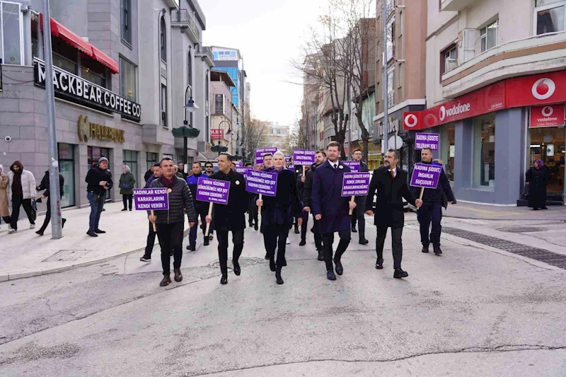 Bilecikli erkekler ‘Kadına Karşı Şiddete Hayır’ demek için yürüdü
