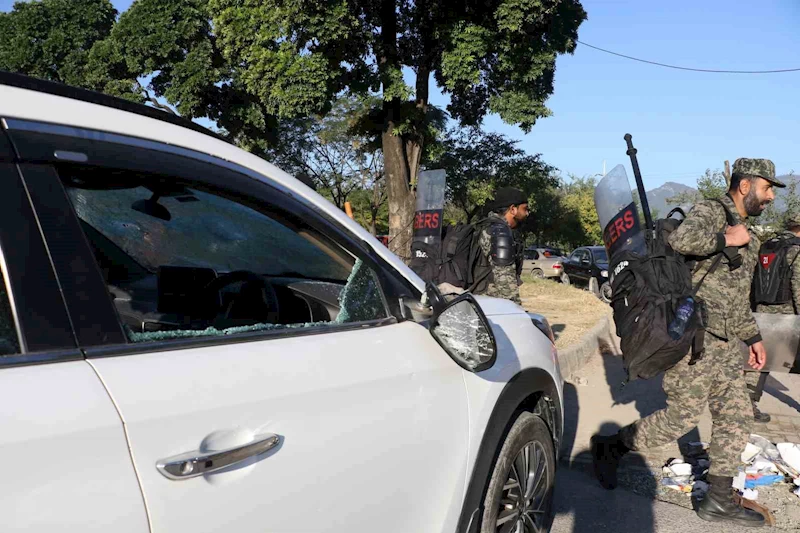 Pakistan’da Khan destekçilerinin gösterilerinde can kaybı 14’e yükseldi
