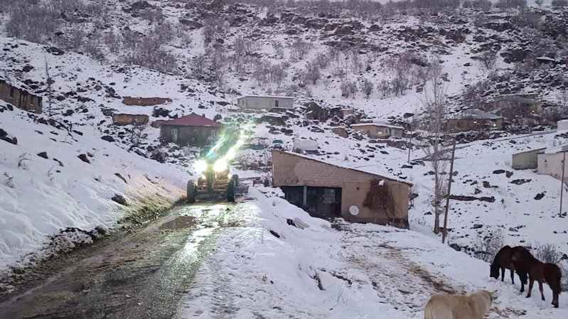 İş makinelerinin beyaz esaret mesaisi başladı
